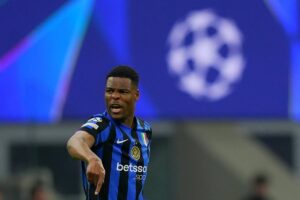 Il terzino dell'Inter Denzel Dumfries