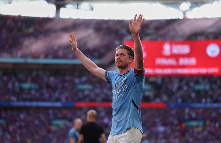 De Bruyne esulta