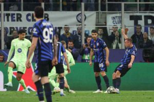 L'azione del gol di Frattesi con il Barcellona