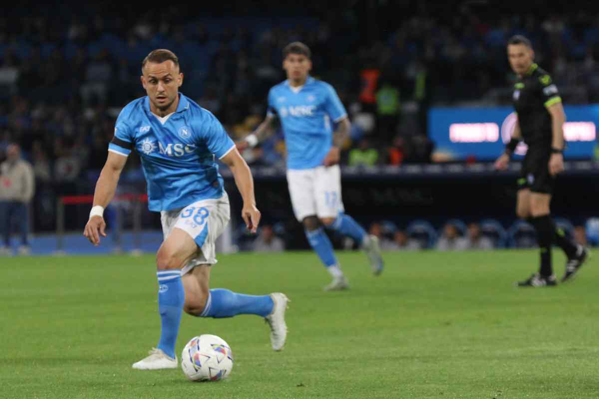 Stanislav Lobotka in campo con il Napoli