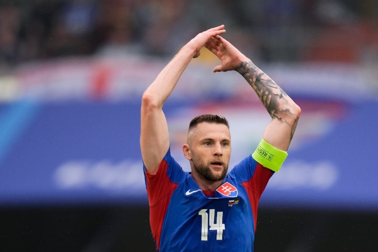 Milan Skriniar in azione con la maglia della Slovacchia