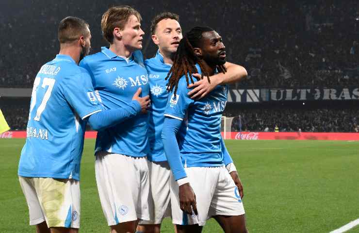 Giocatori del Napoli esultano