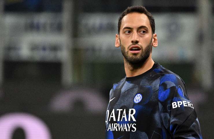 Calhanoglu si riscalda