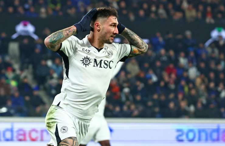 Matteo Politano esulta