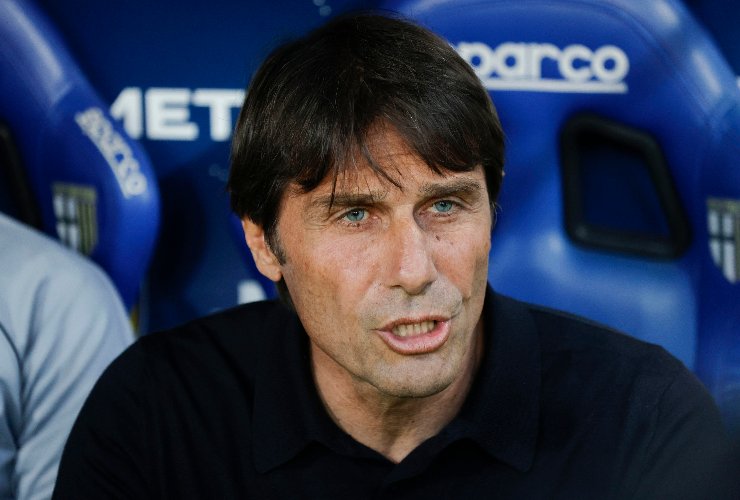 antonio conte sulla panchina del Napoli