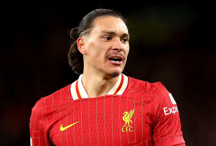 darwin nunez con la maglia del liverpool