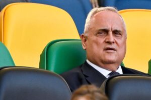 lotito in tribuna all'olimpico