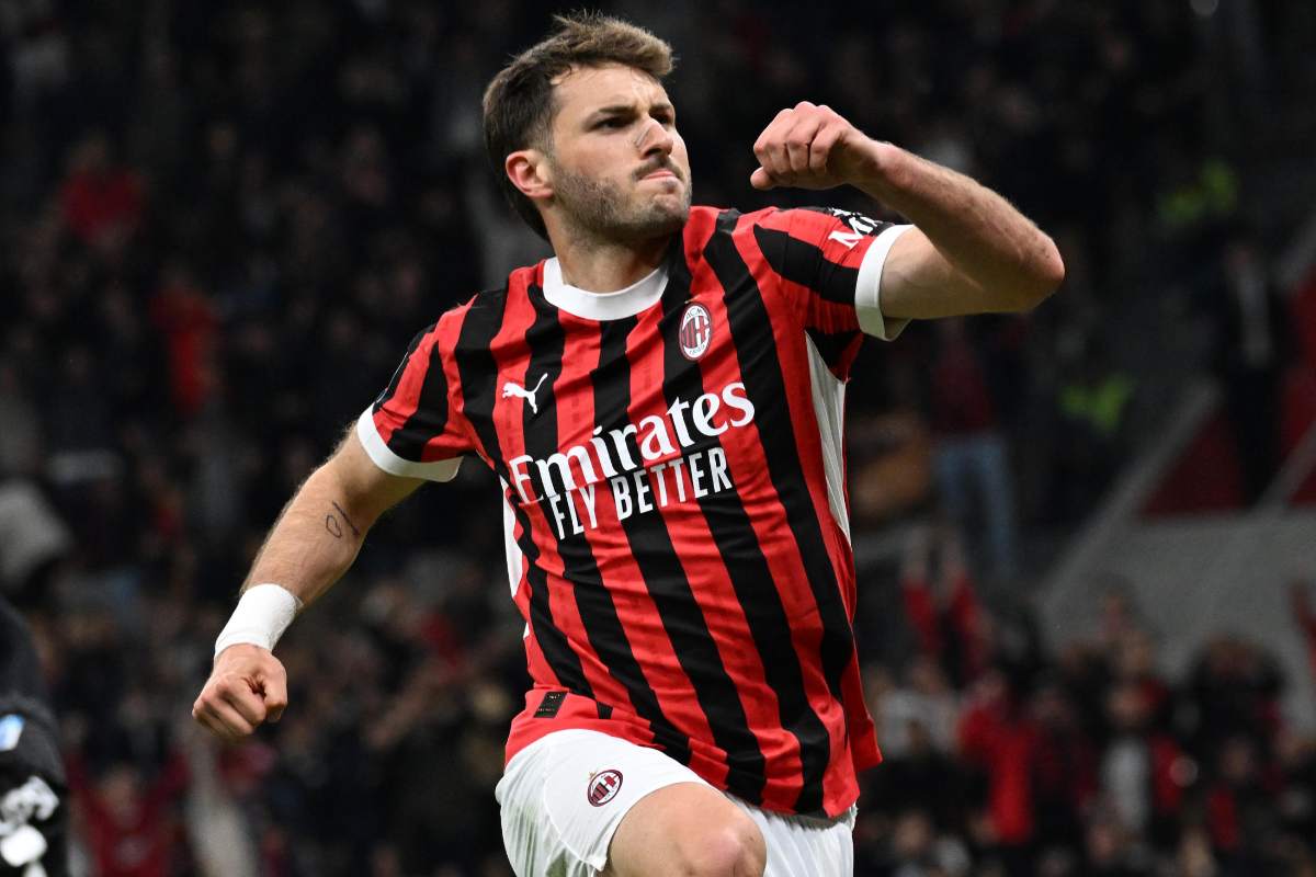 santiago gimenez esulta col milan