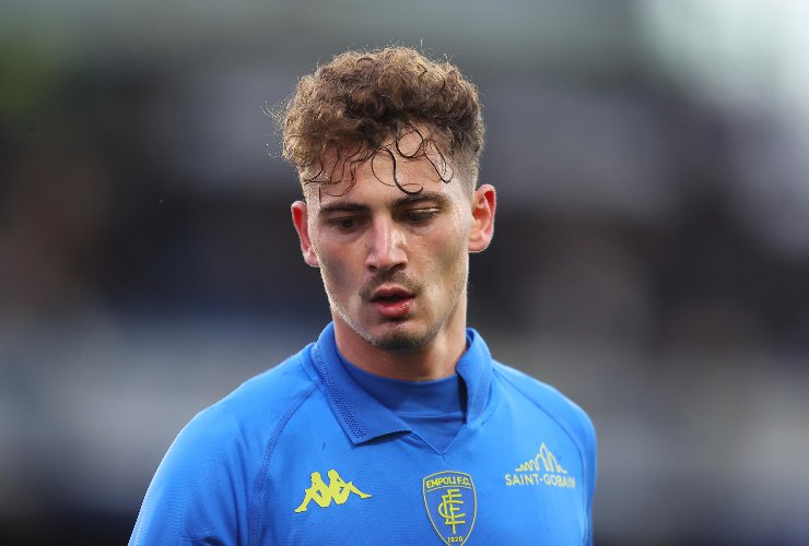 sebastiano esposito in campo con l'empoli