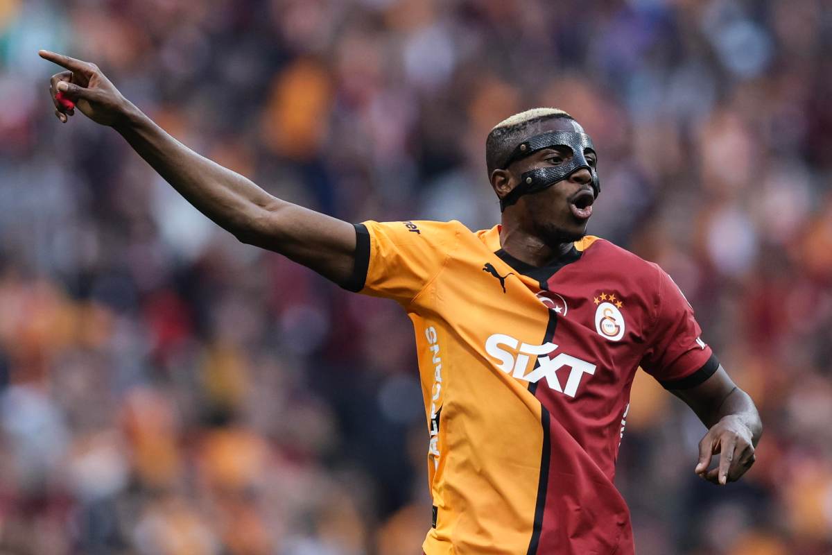victor osimhen con la maglia del Galatasaray