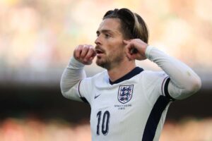 Grealish esulta