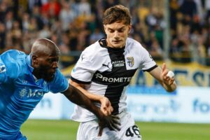 leoni in azione con il parma
