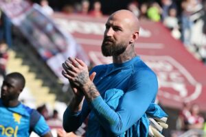 milinkovic savic applaude i tifosi del torino