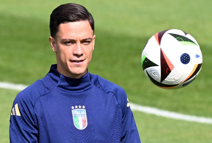 raspadori in allenamento con l'italia