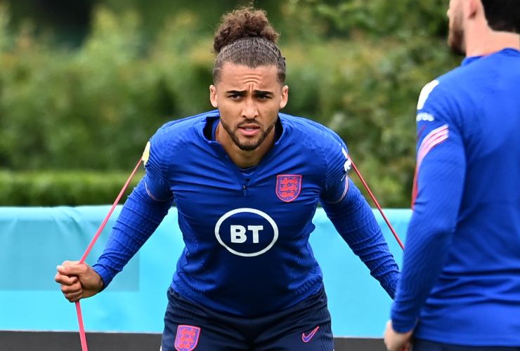 Dominic Calvert-Lewin con l'inghilterra