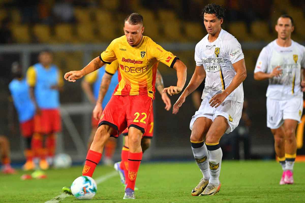 Francesco Camarda in azione con il Lecce
