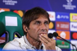 antonio conte in conferenza stampa
