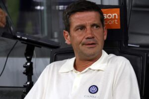 chivu in panchina con l'inter