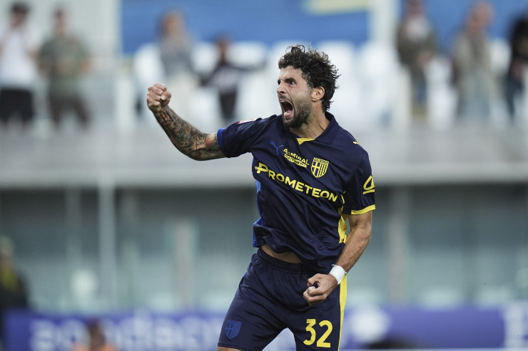 Patrick Cutrone esulta dopo la rete