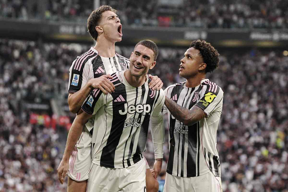 L'esultanza dei giocatori della Juve dopo il gol di Yildiz