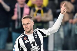Koopmeiners esulta dopo un gol con la Juventus
