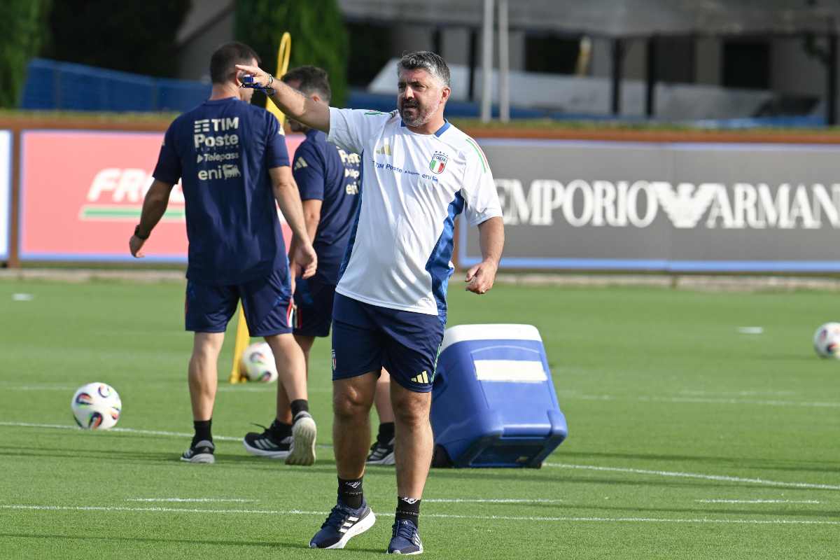Gattuso dirige l'allenamento dell'Italia