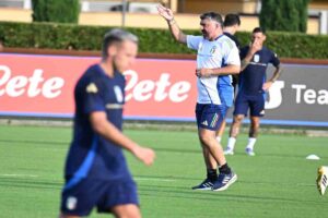Gattuso dirige l'allenamento dell'Italia