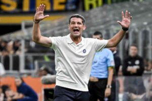 Chivu sulla panchina dell'Inter