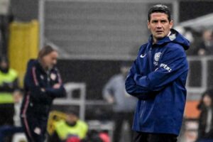 Chivu sulla panchina dell'Inter