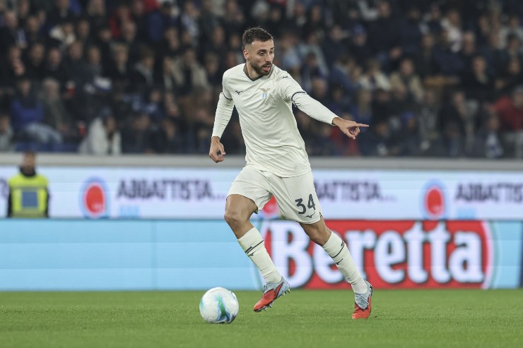 Il difensore della Lazio Mario Gila