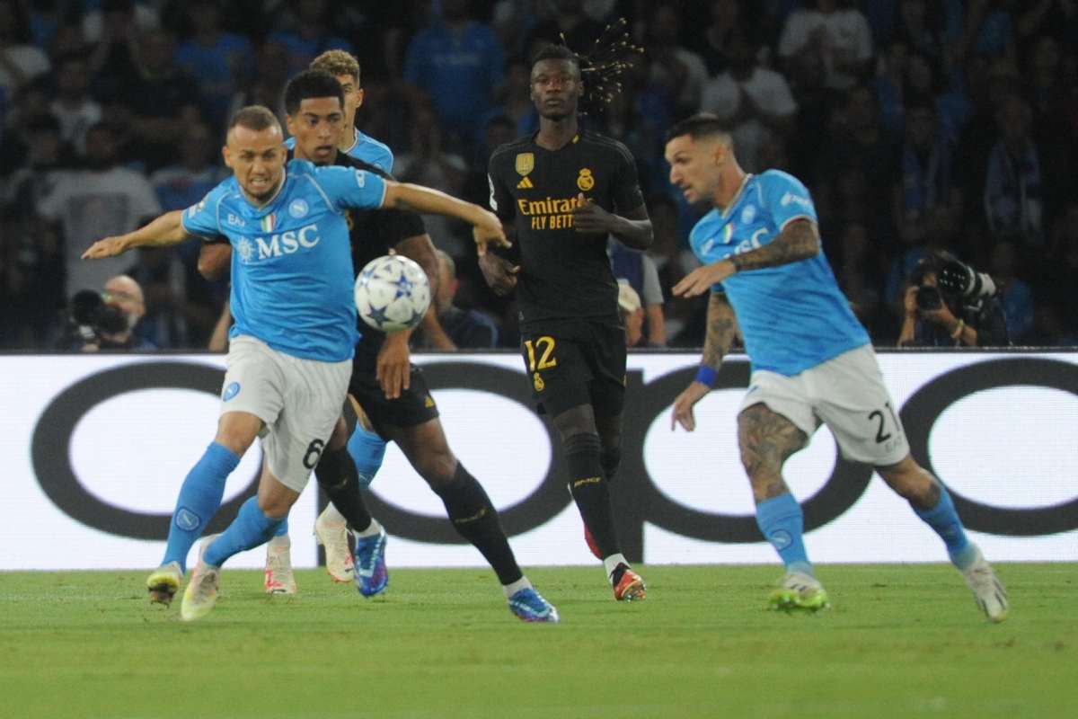 Politano e Lobotka in campo col Napoli