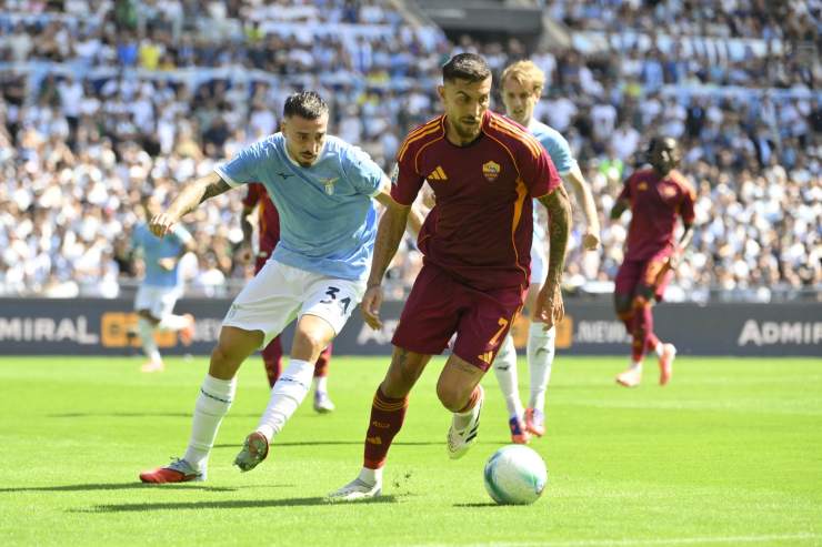 Lorenzo Pellegrini in azione al Derby