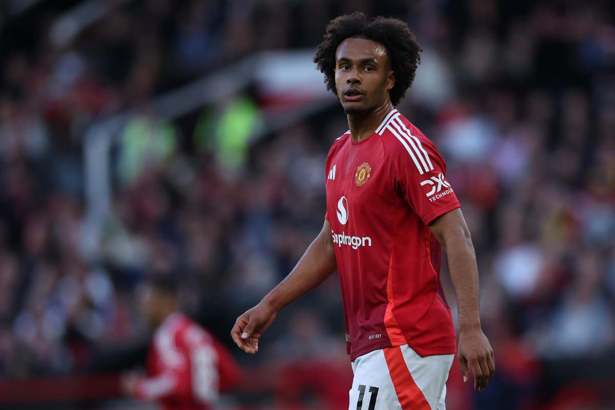 Zirkzee con la maglia dello United