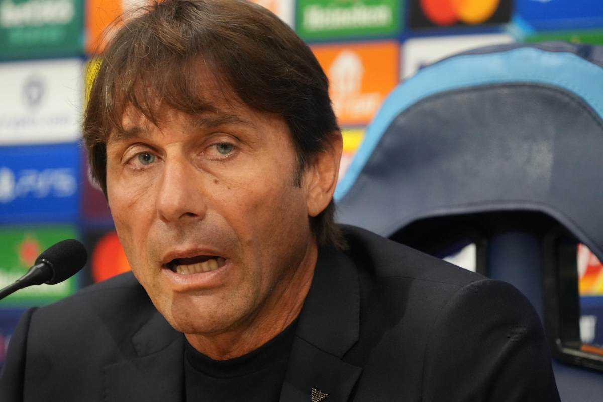 Antonio Conte in conferenza stampa