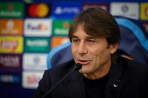 Antonio Conte in conferenza stampa