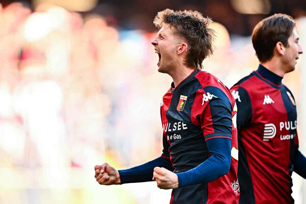 Frendrup con la maglia del Genoa