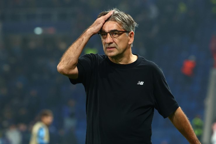 Juric con una mano tra i capelli