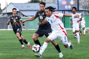 Koleosho con la maglia dell'Italia