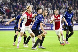 De Vrij in azione in Inter Ajax